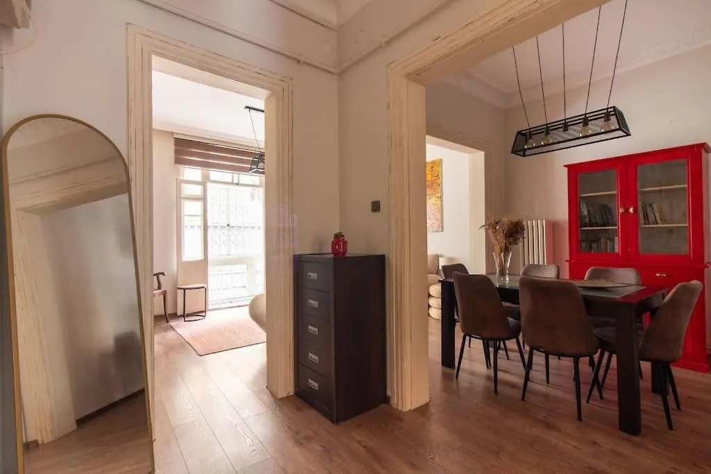 Historic 2Br Nisantasi Sisli Flat High Ceilings Apartman Isztambul Törökország