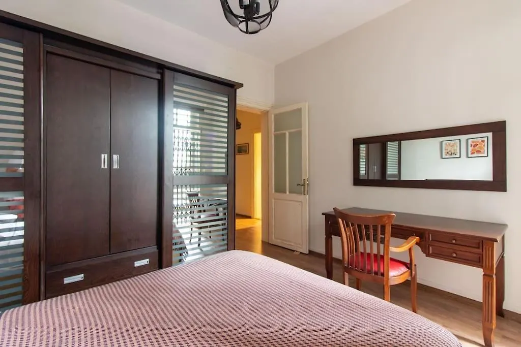 Historic 2Br Nisantasi Sisli Flat High Ceilings Apartman Isztambul